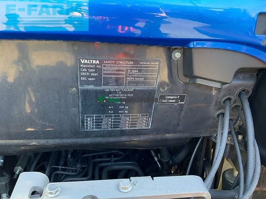 Tractor agrícola - Valtra - t214 active tractor (st26241)