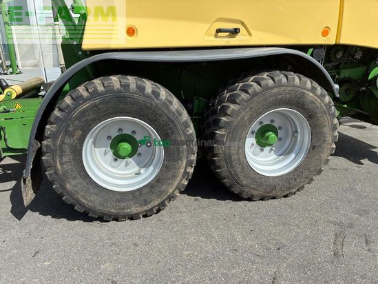 Empacadora gigant - Krone - comprima cv 150 xc +