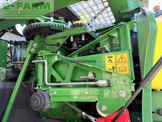 Cosechadora de Cereal - John Deere - 8300
