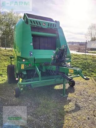 Empacadora gigant - John Deere - v461m