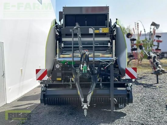 Empacadora gigant - Claas - variant 585 pro