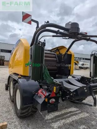 Empacadora gigant - New Holland - rb 125 combi