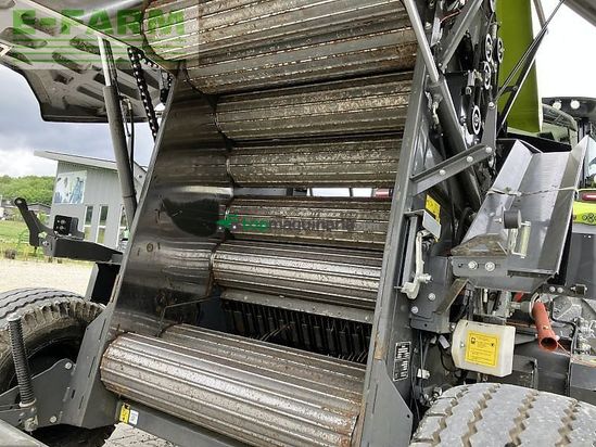 Empacadora gigant - Claas - rollant 520 rc cnob-edition