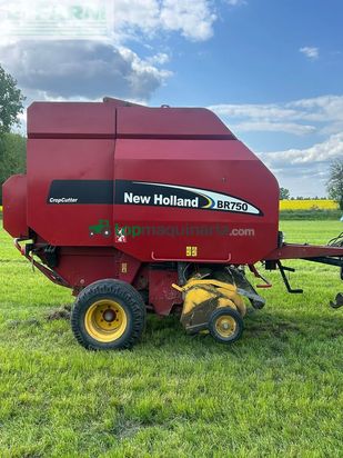 Empacadora gigant - New Holland - br 750