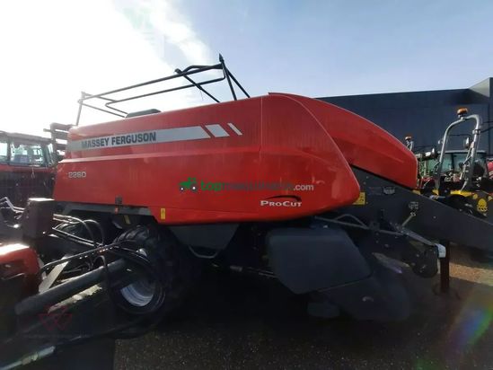 Empacadora gigant - Massey Ferguson - 2260 tc