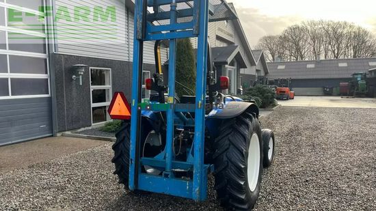 Tractor agrícola - New Holland - tn55d med byggelift