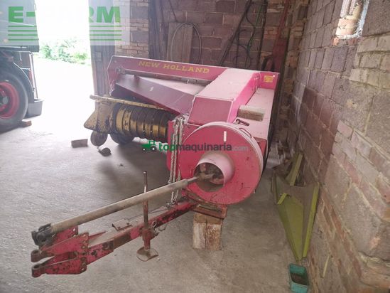 Empacadora gigant - New Holland - super hayliner 268