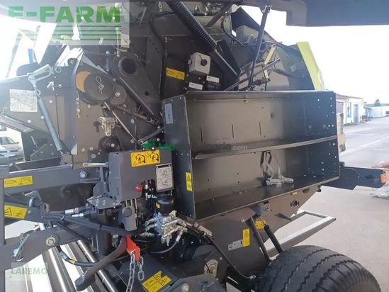 Empacadora gigant - Claas - variant 465 rc