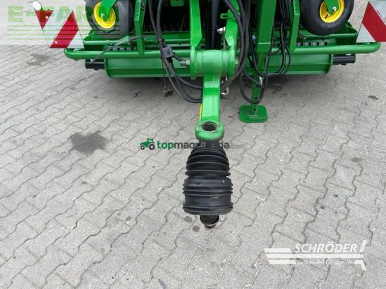Empacadora gigant - John Deere - v 461 m