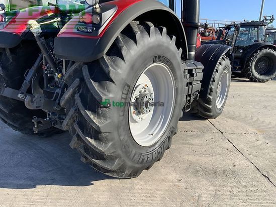 Tractor agrícola - Massey Ferguson - 8735 dyna vt tractor (st25013)