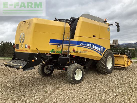 Cosechadora de Cereal - New Holland - 5070