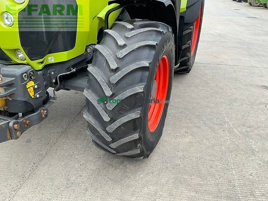 Tractor agrícola - Claas - 650 arion tractor (st26102)