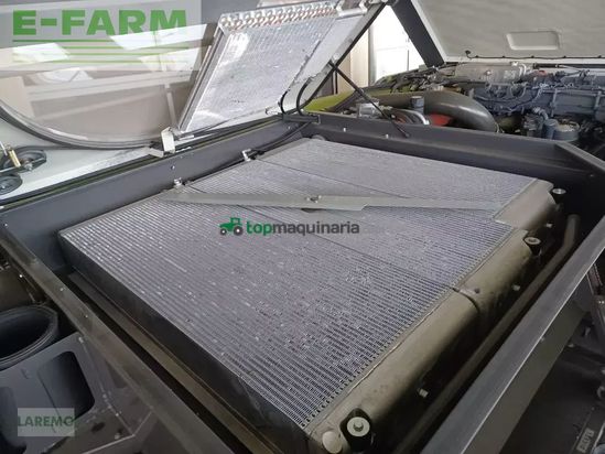 Cosechadora de Cereal - Claas - lexion 6900 terratrac + vario v 930