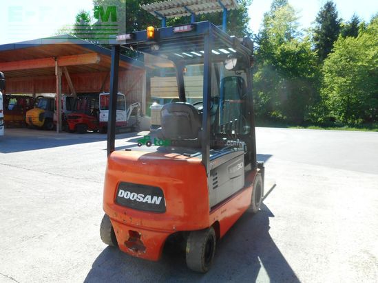 Elevadora - Doosan - b30x-5 triplex + ss + 4. kreis