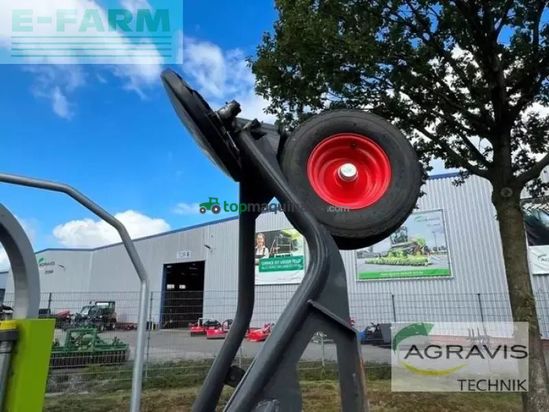 Empacadora gigant - Claas - rollant 454 rc uniwrap