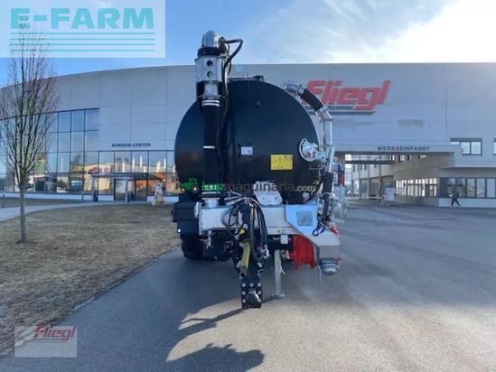 Equipamiento / accesorio - Fliegl - pfw 13000l twist line einachs