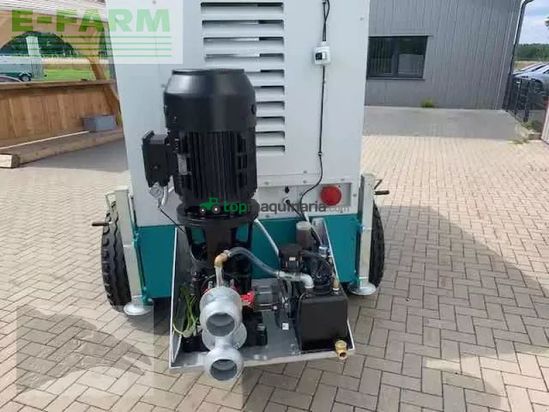 Riego - Ferbo - fox beregnungspumpe mit 40 kva generator