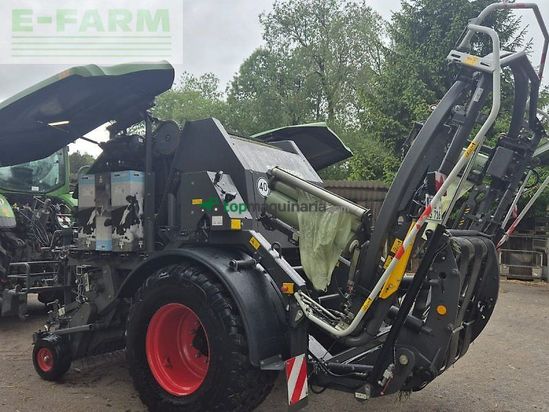 Empacadora gigant - Fendt - rotana 130 f