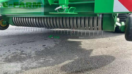 Empacadora gigant - John Deere - c451r