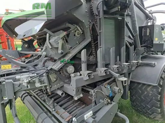 Empacadora gigant - Fendt - rotana 160 v combi