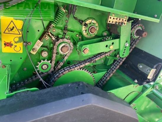 Empacadora gigant - John Deere - 864