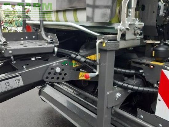 Empacadora gigant - Claas - presse variant 560 rc pro