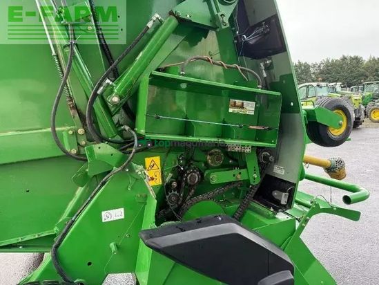 Empacadora gigant - John Deere - 864