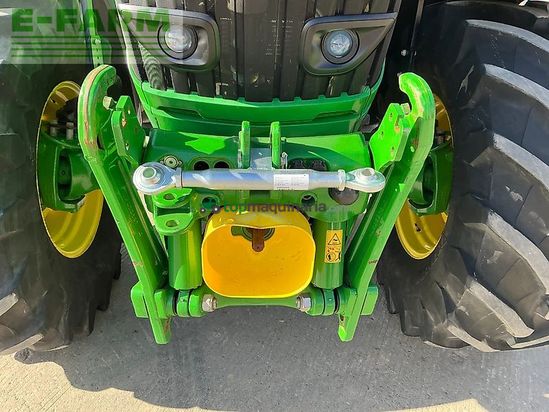 Tractor agrícola - John Deere - 6215r premium edition tractor (st26204)