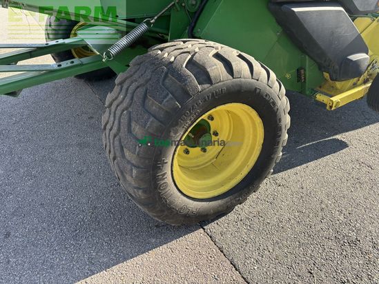 Empacadora gigant - John Deere - 592