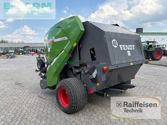 Empacadora gigant - Fendt - rotana 2125 f