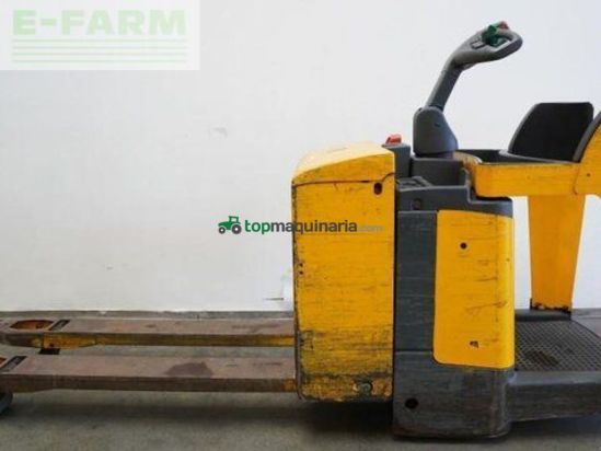 Elevadora - Jungheinrich - ere120