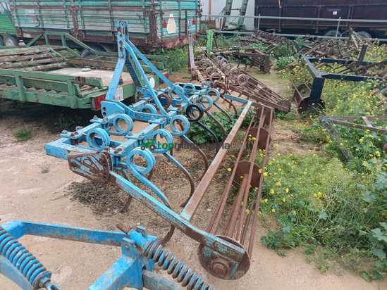 Cultivador de 13 brazos de rosco de 27