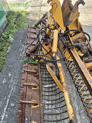 Tractor agrícola - John Deere - 6820 mit herder grenadier mbk502ls