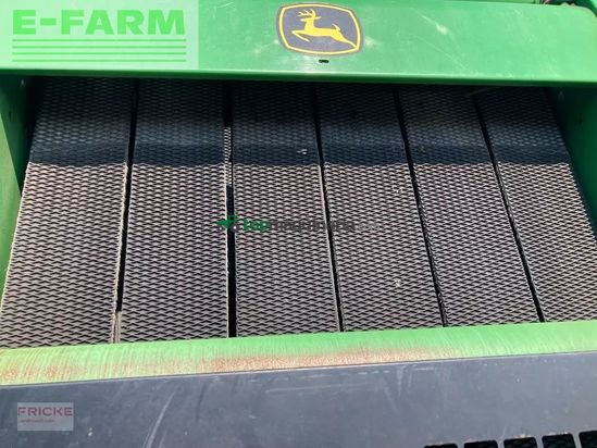 Empacadora gigant - John Deere - 864