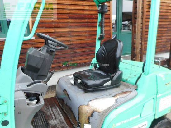 Elevadora - Mitsubishi - fd30 triplex 4,7m + ss + zwillingsreifen