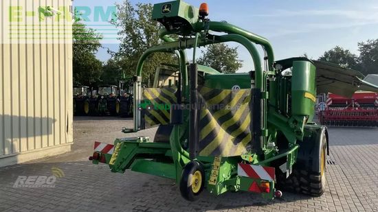 Empacadora gigant - John Deere - c441r