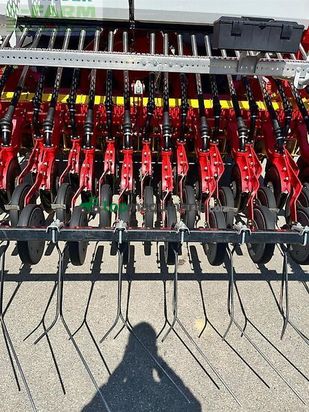 Sembradora -  - vitasem 302 add + pöttinger lion 303.12 wg, kombi