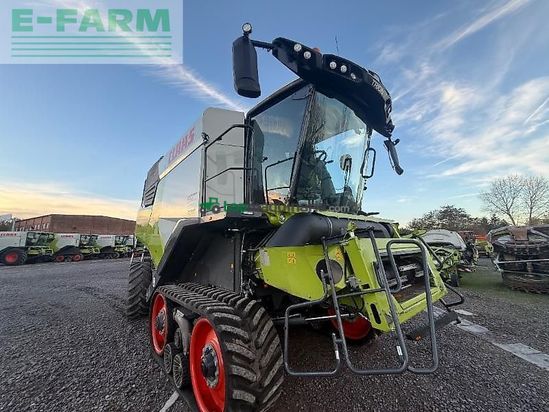 Cosechadora de Cereal - Claas - trion 750 terra trac