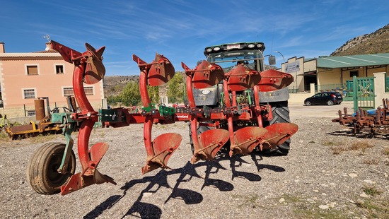 Arado - Pentasurco ES80