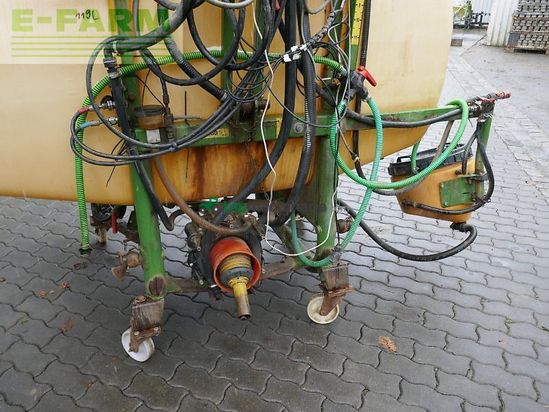 Atomizador - Amazone - uf 1000+fronttank & section control 15m gestänge