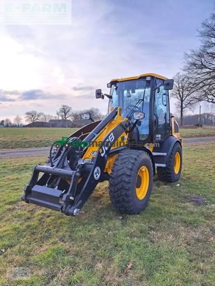 Minicargadora - JCB - 409 agri stufe v