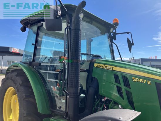 Tractor agrícola - John Deere - 5067e