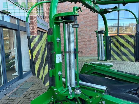 Empacadora gigant - John Deere - c441r