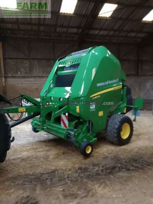 Empacadora gigant - John Deere - v 451 m