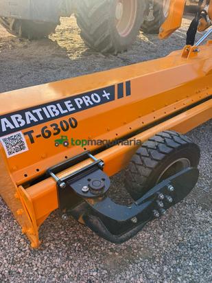 Trituradora Serrat Abatible Pro + T6300 con ruedas