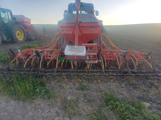 Sembradora sola usada de 5 metros con sinfín