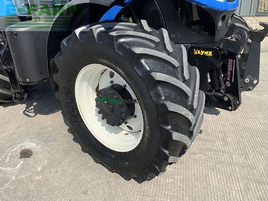 Tractor agrícola - New Holland - t7.245 tractor (st24115)