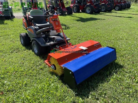 Tractor agrícola - Husqvarna - rider kehrmaschine für p524