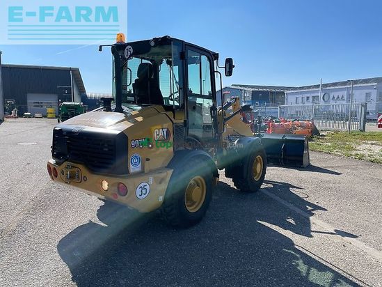 Minicargadora - Caterpillar - 907m