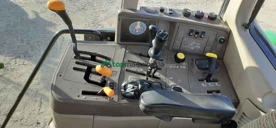 Tractor agrícola - John Deere - 6230 con pala Tenias